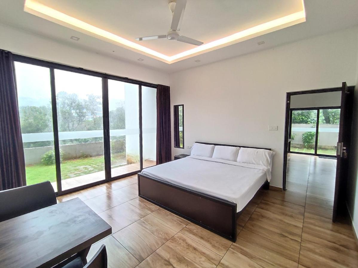 Winter Woods Homestay *